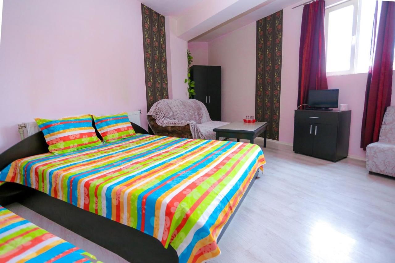 Хостелы Hostel Shatrata Bogomilovo